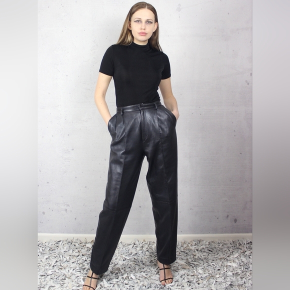 Danier Vintage Leather Pleated Cigarette Pants made in Canada Size 4 - Picture 2 of 10